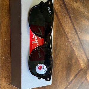 Brand NEW Ray-Ban sunglasses never worn